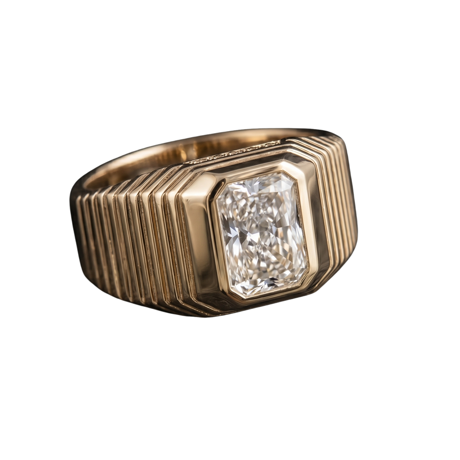 Echelon Ring | Radiant Diamond