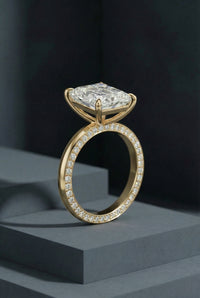 The Célia Pavé | Radiant Cut