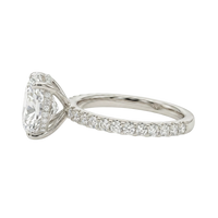 The Lina Signature | Oval Cut | 14K White Gold