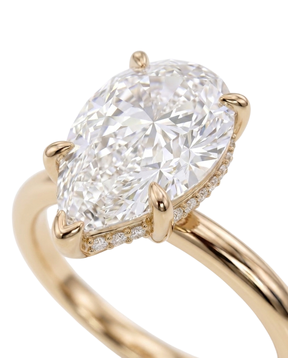 The Lina Halo | Pear Cut | 14K Yellow Gold