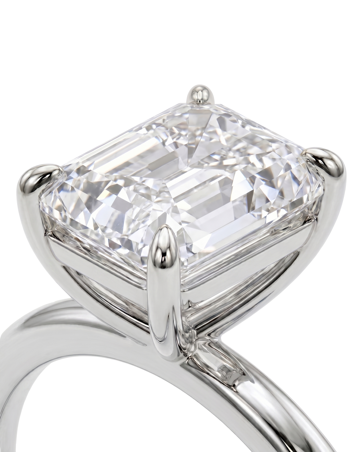 The Lina Solitaire | Radiant Cut | 14K White Gold
