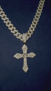 Santi Diamond Cross