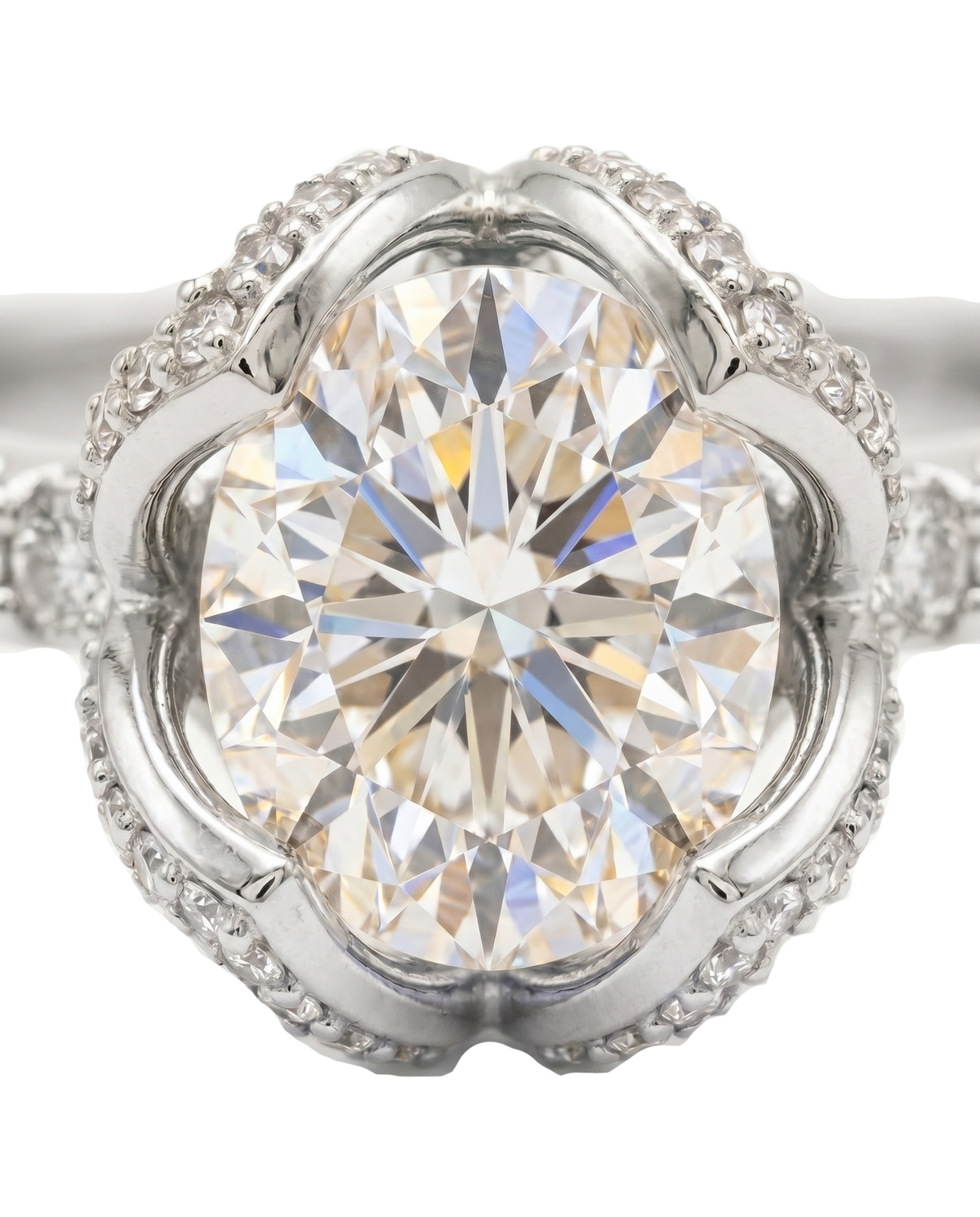 Sacred Lotus | Round Cut