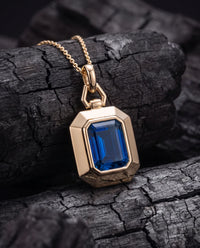 Vault Pendant
